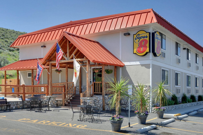 Super 8 Cody — Cody, WY