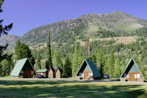Pahaska Tepee Resort | East Entrance to YNP